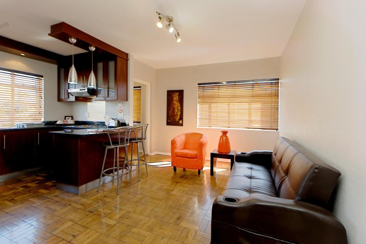 10 On Cape Self Catering Apartments Port Elizabeth Luaran gambar