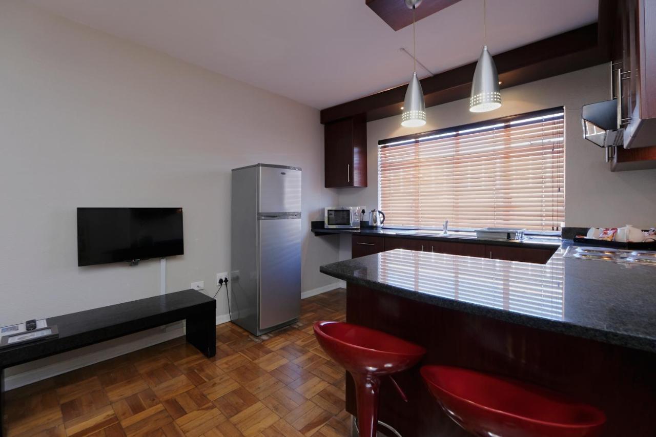 10 On Cape Self Catering Apartments Port Elizabeth Luaran gambar